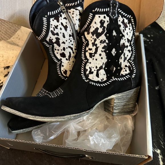 Old Gringo Black and White Cowboy Cowgirl Boots 11 - Picture 3 of 7